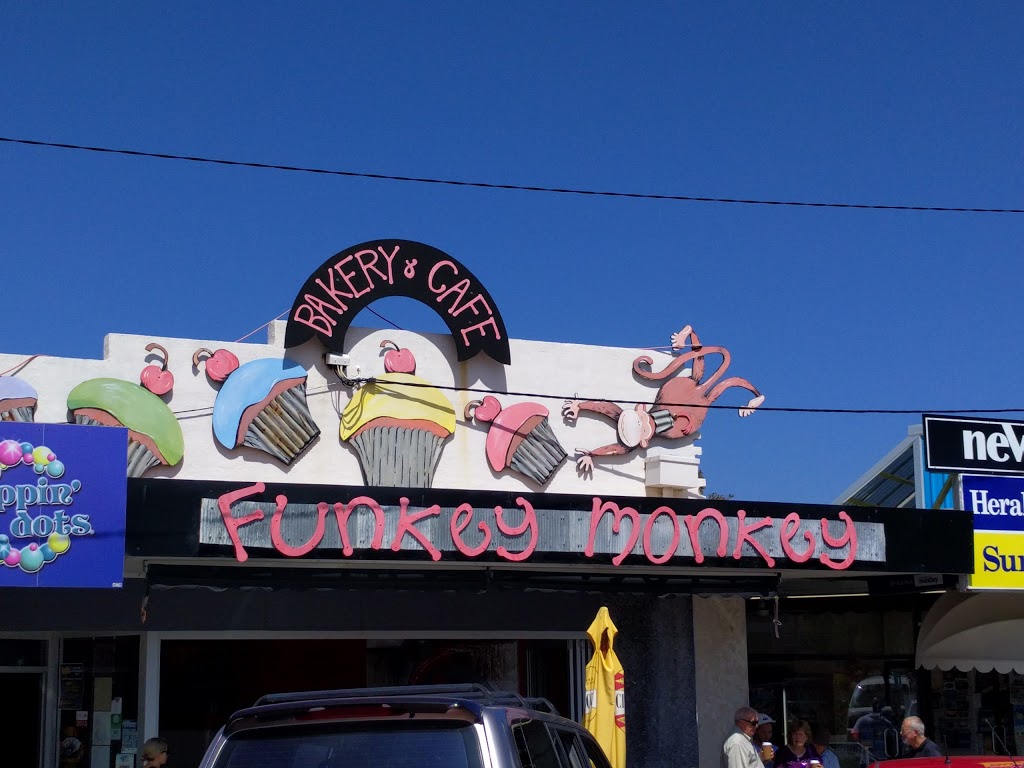 Funkey Monkey Cafe | 26 Myer St, Lakes Entrance VIC 3909, Australia | Phone: (03) 5155 2417