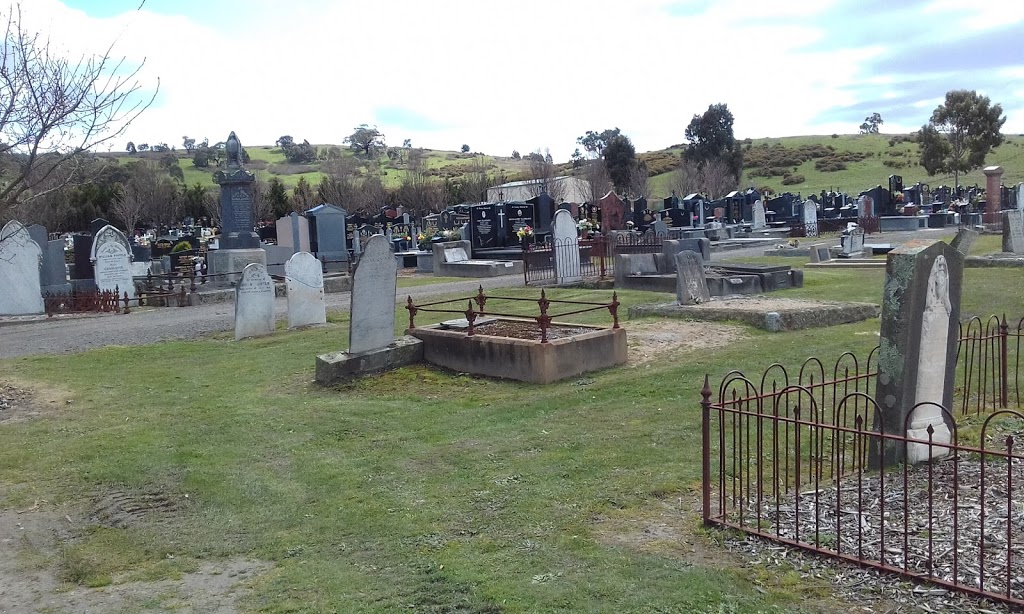 Yan Yean Cemetery Chapel | cemetery | Plenty Road, Whittlesea VIC 3757, Australia | 0397162619 OR +61 3 9716 2619