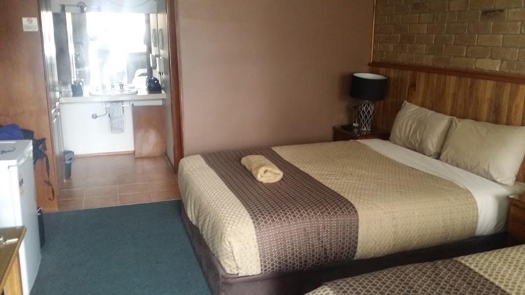 Peppinella Motel | lodging | 102 Smythes Rd, Delacombe VIC 3356, Australia | 0353359666 OR +61 3 5335 9666