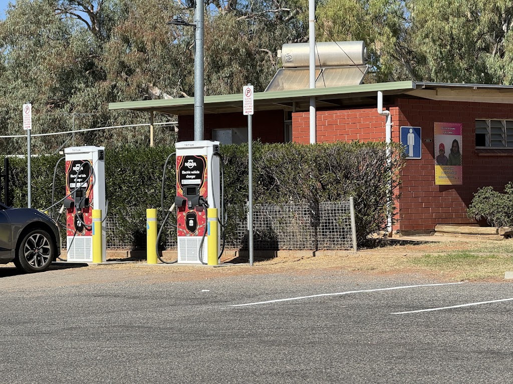 NRMA Charging Station | 1-7 Ross St, Wilcannia NSW 2836, Australia | Phone: 1300 233 544