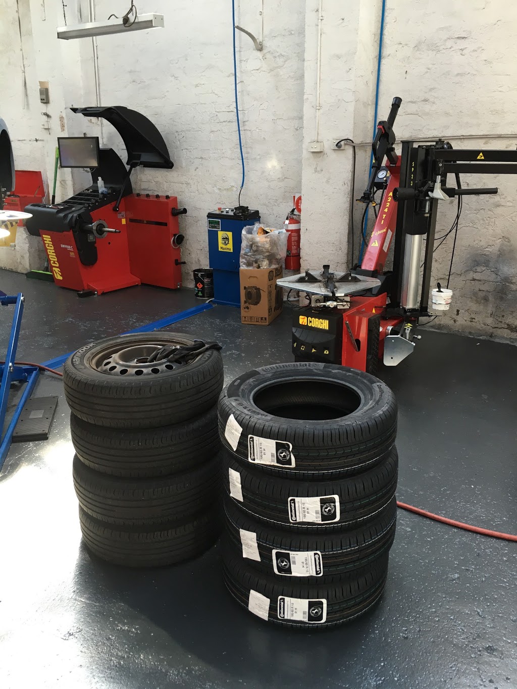 Woollahra Tyre Garage - Tyre Experts | car repair | 48 Oxford St, Woollahra NSW 2025, Australia | 0290160592 OR +61 2 9016 0592