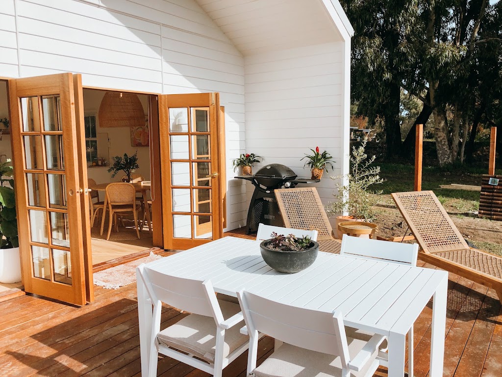 Native Retreat Torquay | 29 Libra Ln, Torquay VIC 3228, Australia | Phone: 0410 535 867