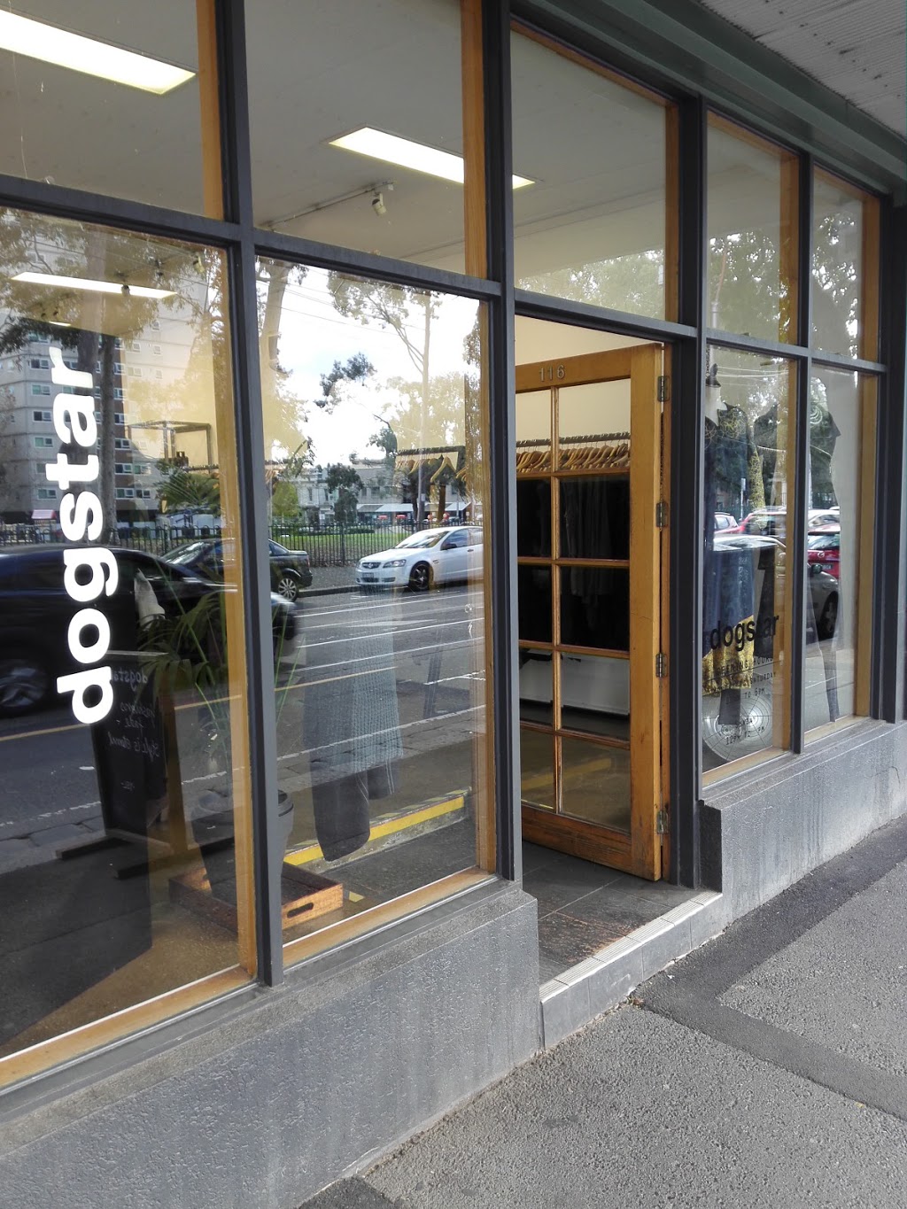 dogstar | clothing store | 116 Gertrude St, Fitzroy VIC 3065, Australia | 0394175593 OR +61 3 9417 5593