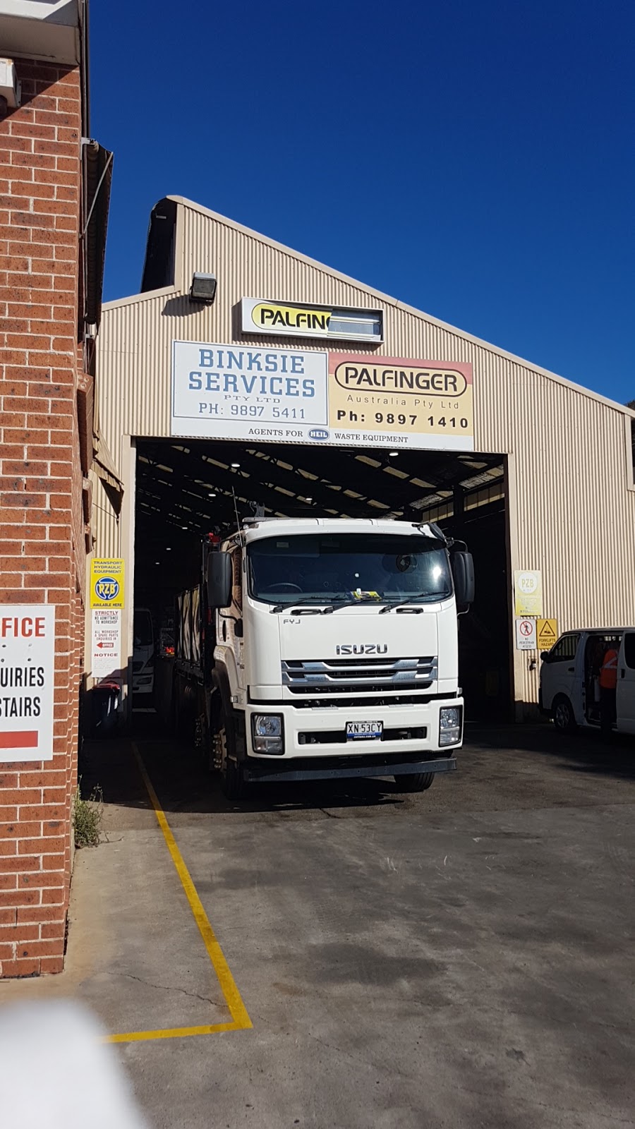 Binksie Services PTY Ltd. | 1 Kay St, Clyde NSW 2142, Australia | Phone: (02) 9897 5411