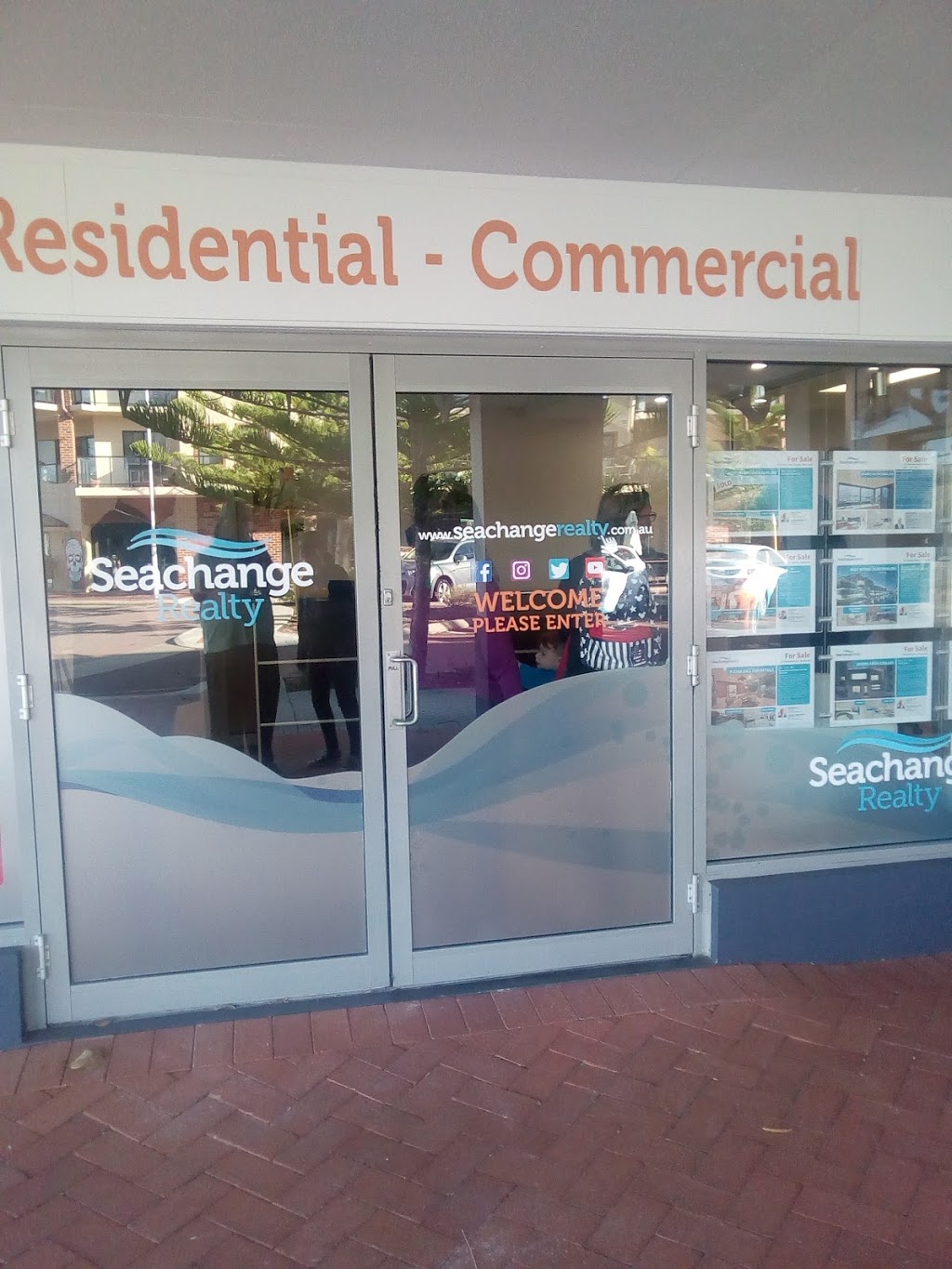 Seachange Realty Rent Shop | real estate agency | 48 Dolphin Dr, Mandurah WA 6210, Australia | 0895863288 OR +61 8 9586 3288