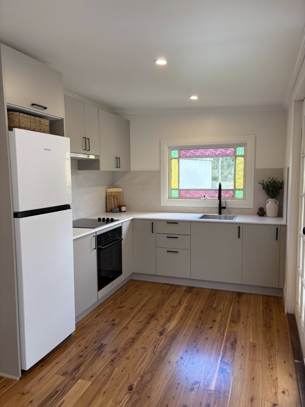 The Cellarhands - Pokolbin Farm Stay | 431 Oakey Creek Rd, Pokolbin NSW 2320, Australia | Phone: 0499 536 536