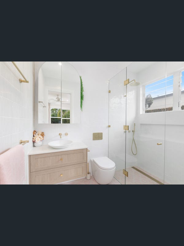 Coastline Building Bathroom renovations -Services Central Coast | 9 Parklands Cl, Bateau Bay NSW 2261, Australia | Phone: 0405 387 661