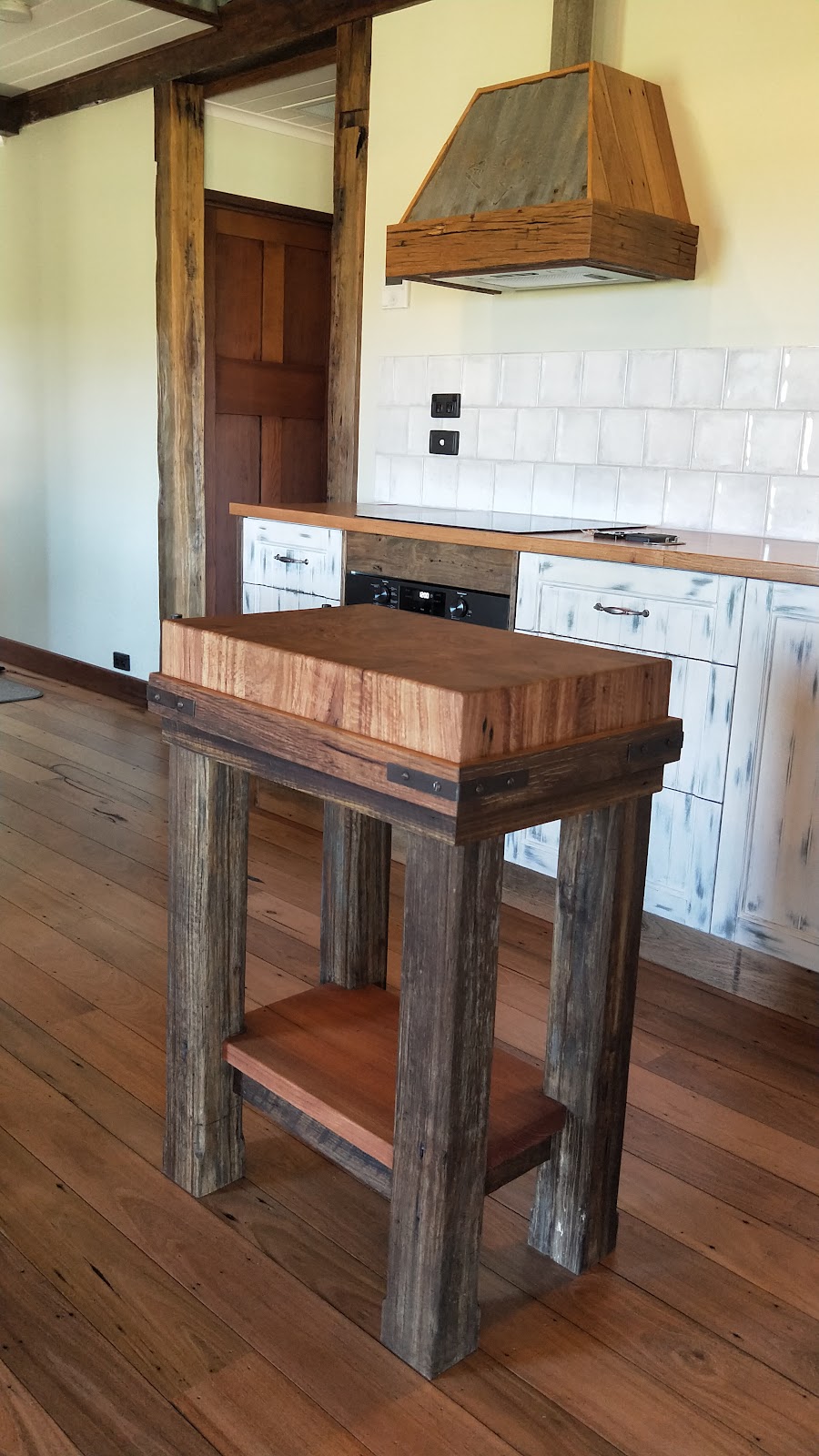 Chandlers Rest | 1377 Mandurama Rd, Neville NSW 2799, Australia | Phone: 0407 148 198