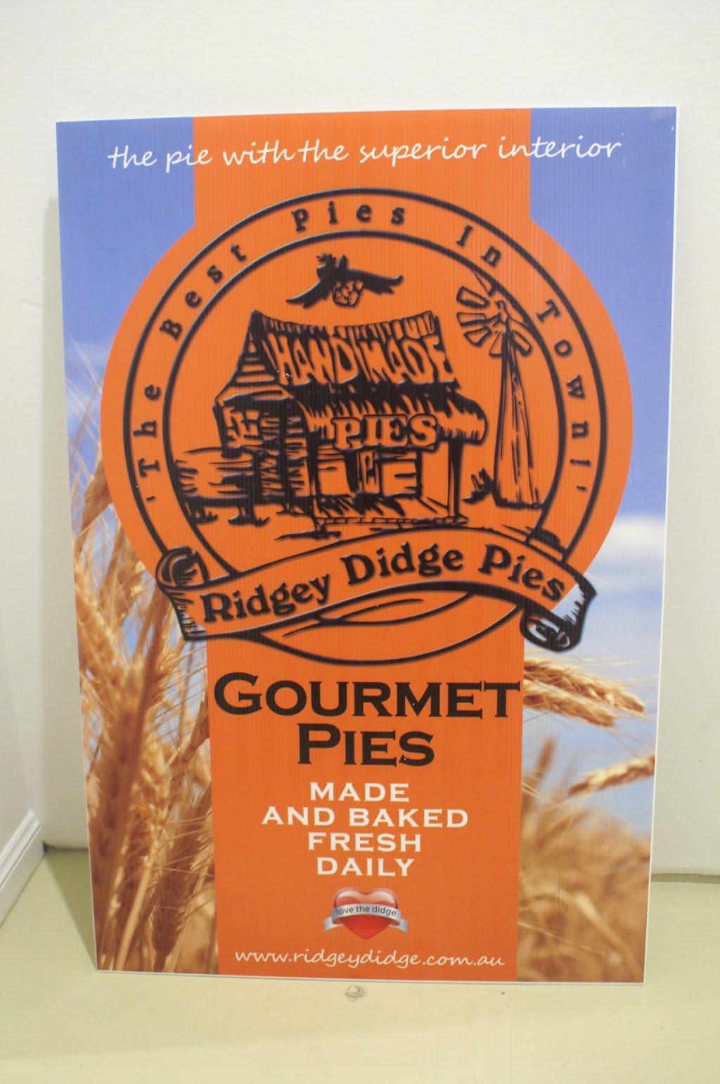 Ridgey Didge Pies - Coffs Harbour South | 380 Pacific Hwy, North Boambee Valley NSW 2450, Australia | Phone: (02) 6652 5760