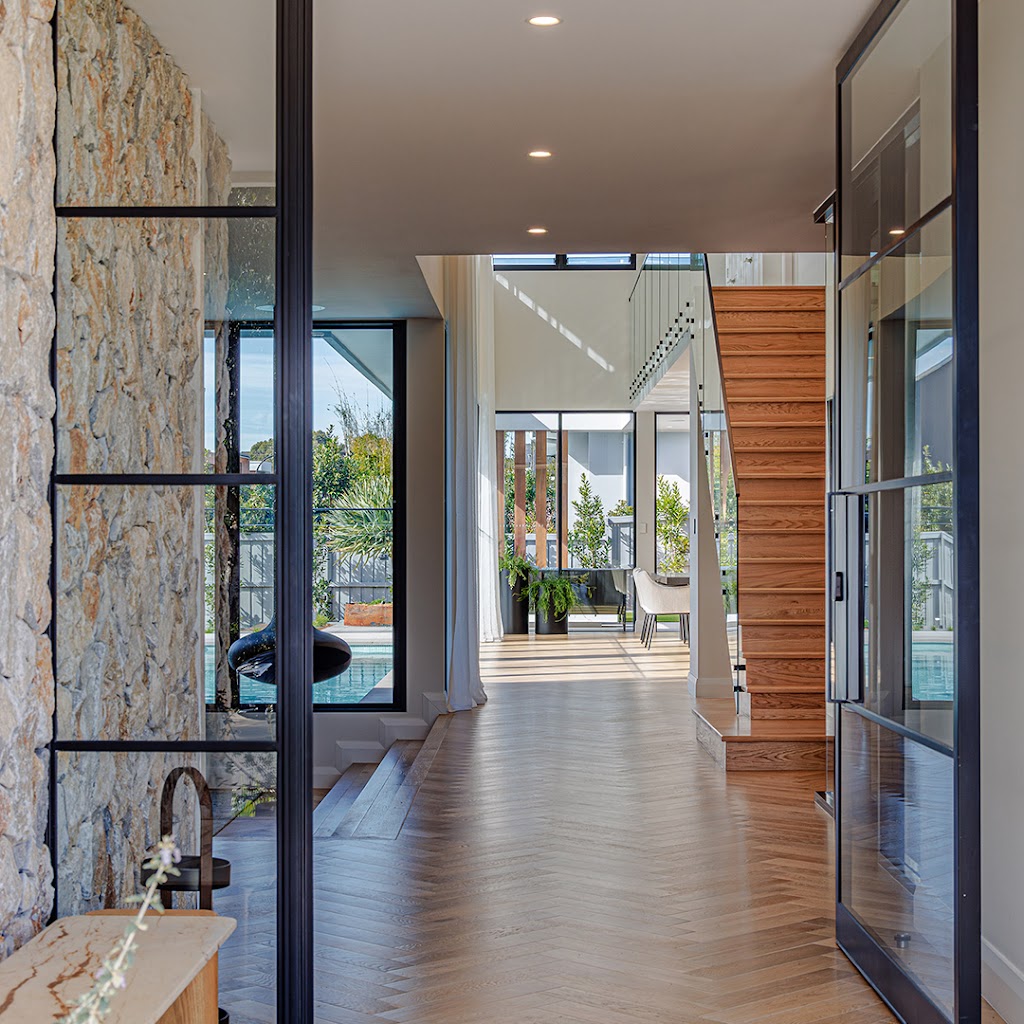Bespoke Custom Homes | 16 Ernesta Pl, Bella Vista NSW 2153, Australia | Phone: (02) 9432 2881