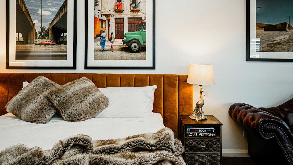 Daylesford Art Motel | 2 East St, Daylesford VIC 3460, Australia | Phone: (03) 5312 2772