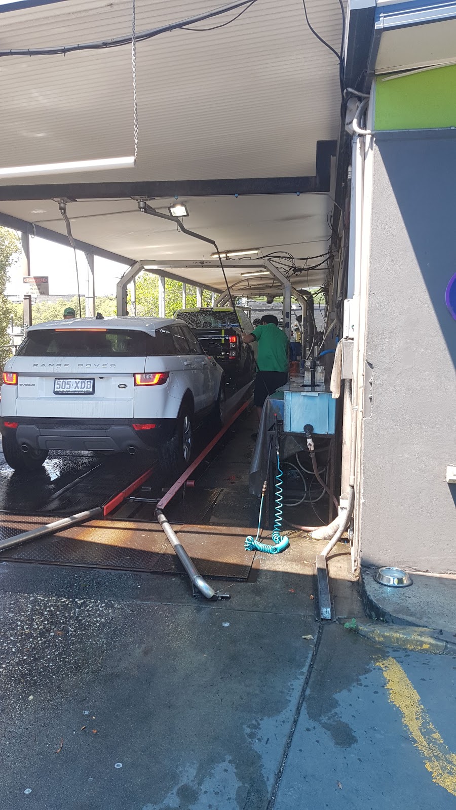 Hoppys Touch Free Automatic Car Wash | 185 Abbotsford Rd, Bowen Hills QLD 4006, Australia | Phone: 1800 467 797