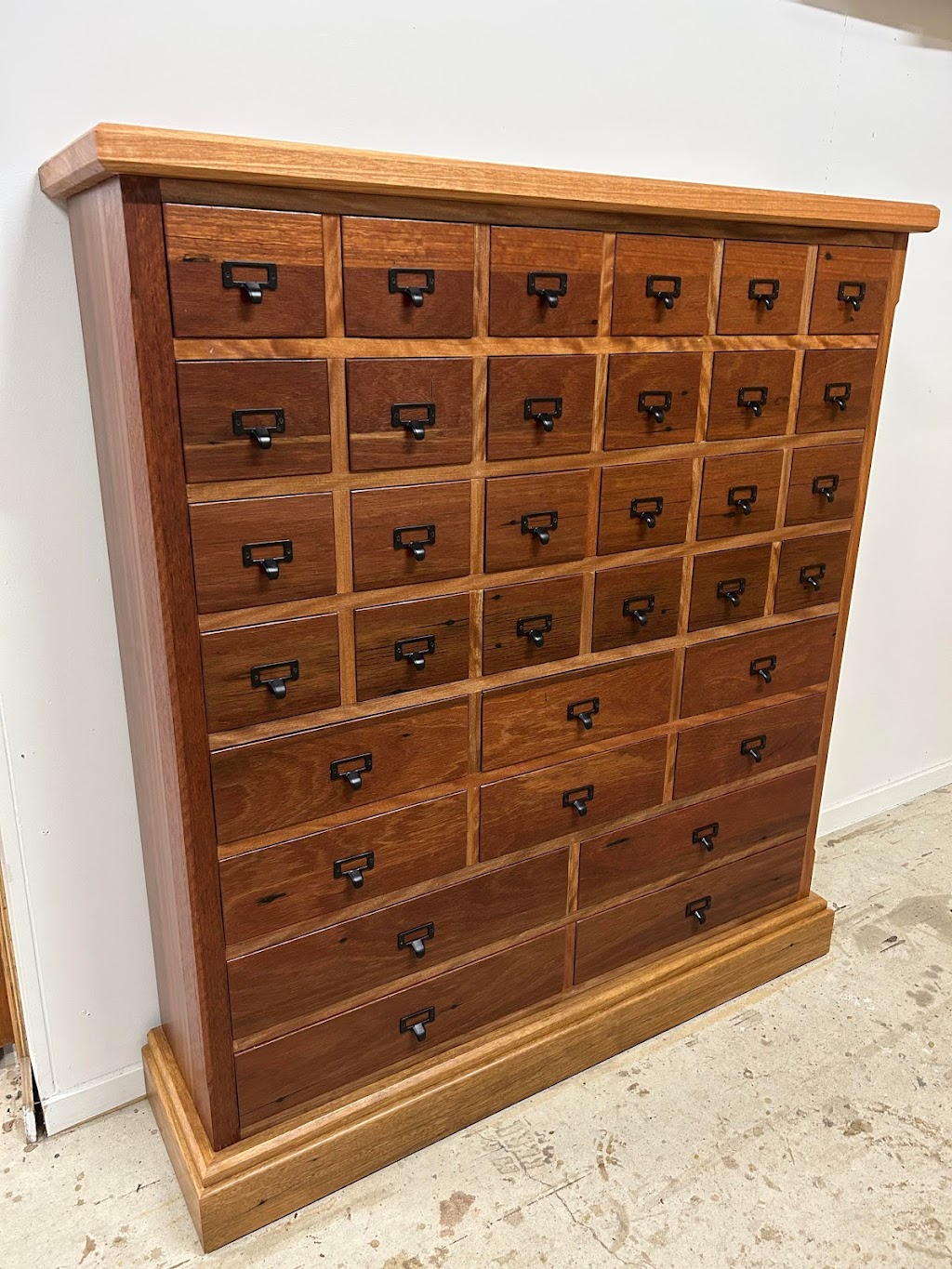 Tuckers Lane 4x4 Drawers and Furniture | 126 Tuckers Ln, North Rothbury NSW 2335, Australia | Phone: 0408 383 802