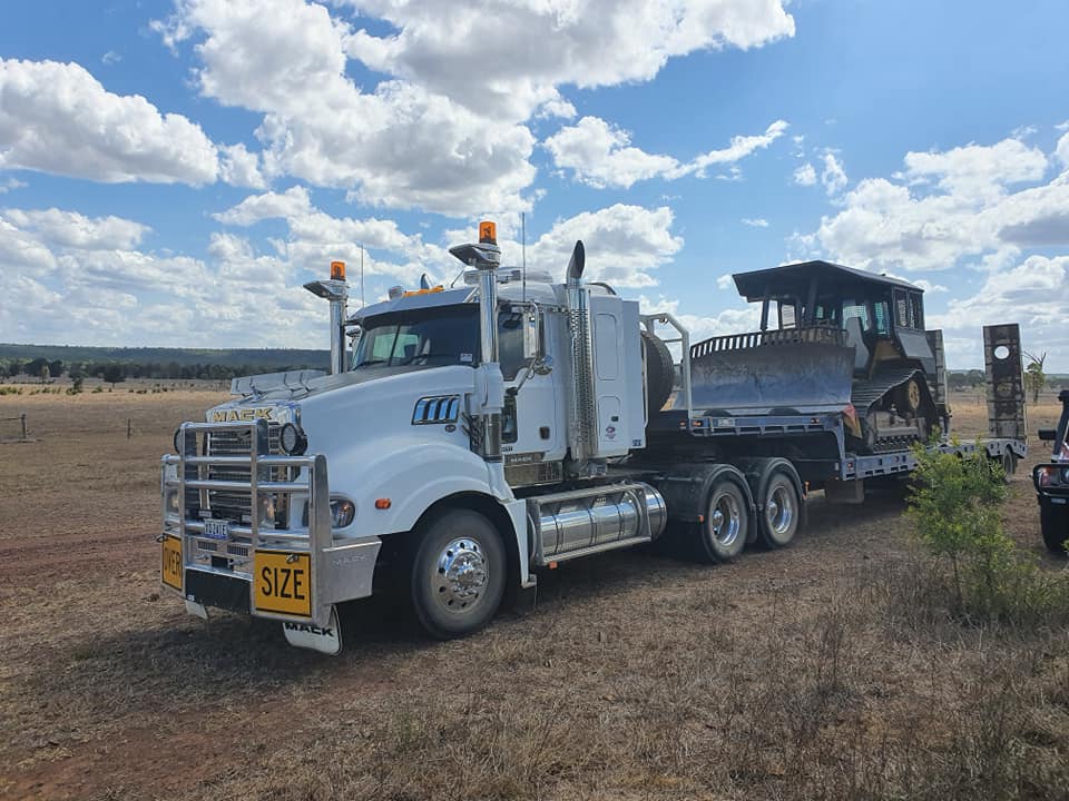 Hinz Diesel Repairs | 77 Elizabeth St, Gracemere QLD 4702, Australia | Phone: (07) 4243 6043