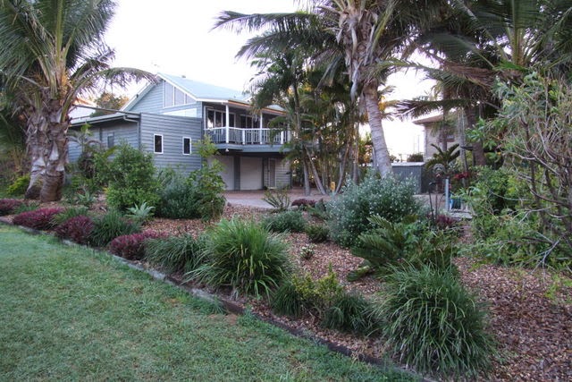 Beachfront Zilzie Holiday Homes | real estate agency | 1 Sandy Ln, Zilzie QLD 4710, Australia | 0467583592 OR +61 467 583 592