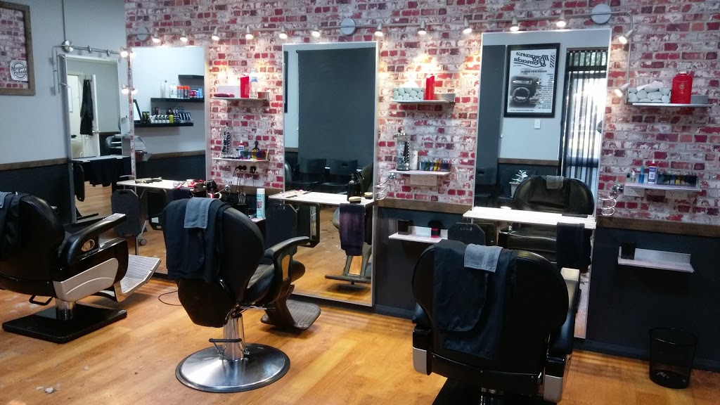 Menz Barbers Hair Studio | hair care | Australind Village Shopping Centre, 301 Old Coast Road, Australind WA 6233, Australia | 0897970000 OR +61 8 9797 0000