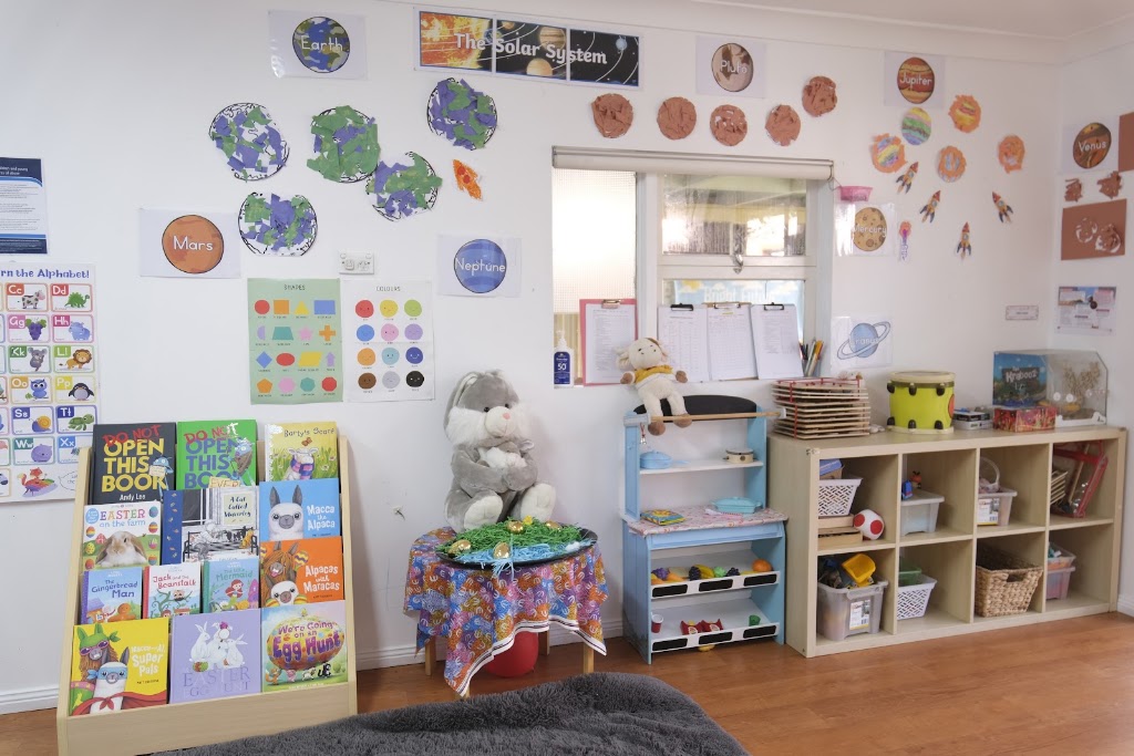 Bright Future Childcare | 52 Coronation Rd, Baulkham Hills NSW 2153, Australia | Phone: (02) 8850 6475