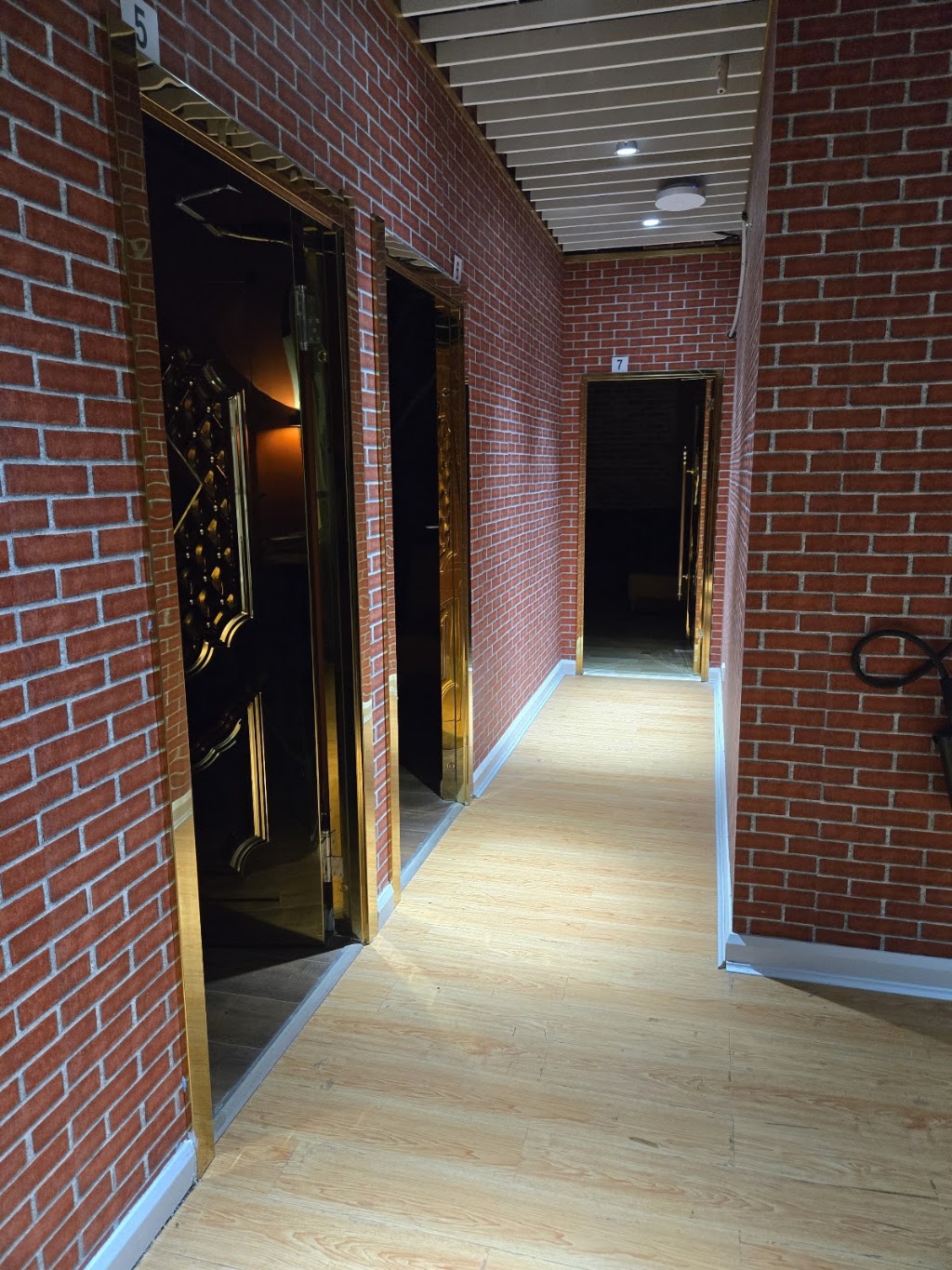 el lago massage & Karaoke | 41 The Entrance Rd, The Entrance NSW 2261, Australia | Phone: 0422 275 119
