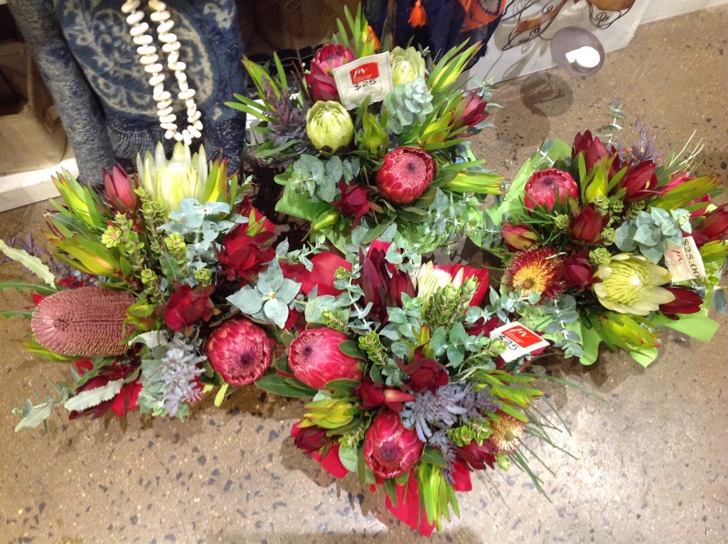 LIV Gifts | florist | 6/321/327 Pakington St, Newtown VIC 3220, Australia | 0352215330 OR +61 3 5221 5330