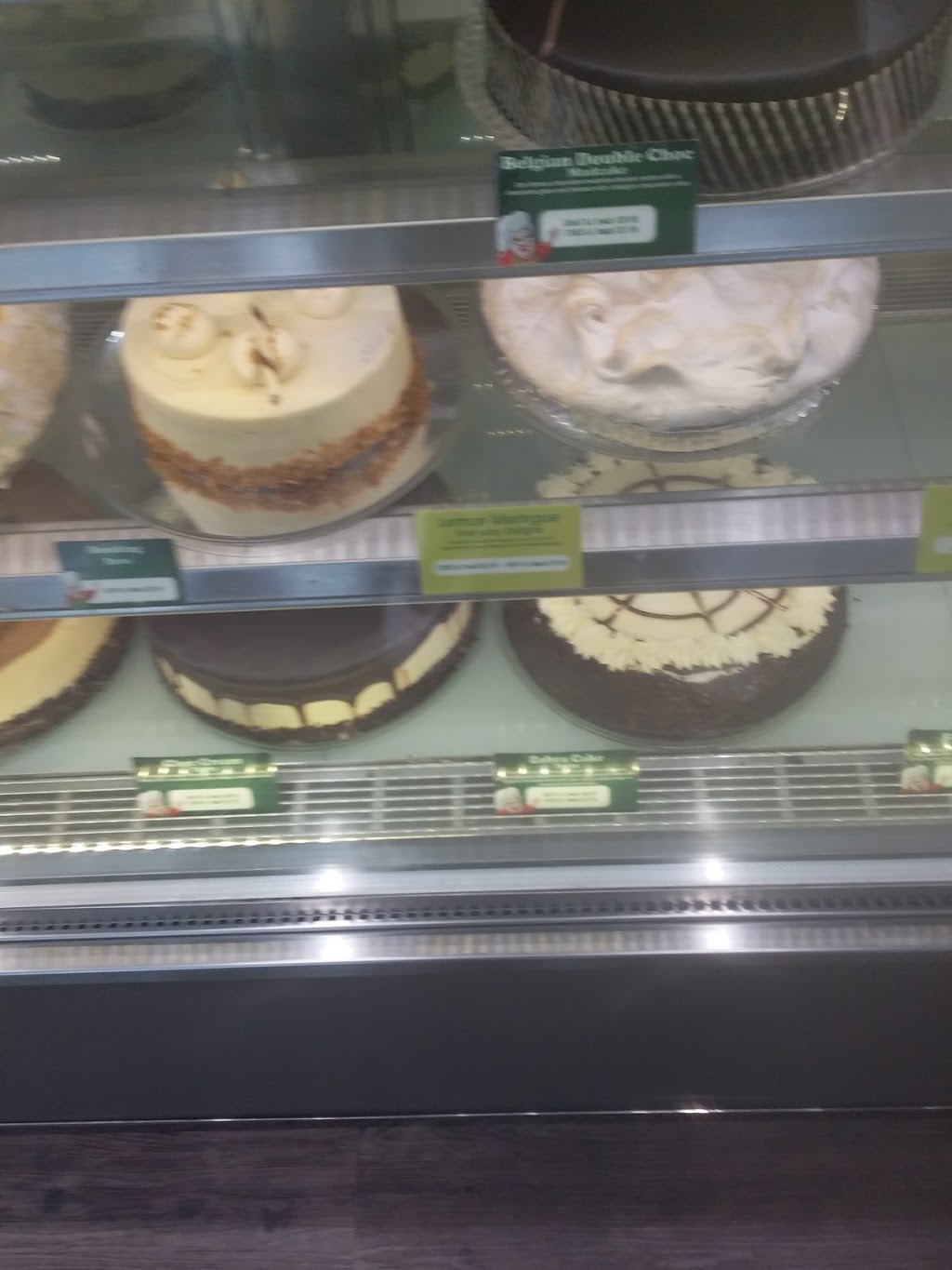 The Cheesecake Shop | Shop 51/407 Bridge St, Wilsonton QLD 4350, Australia | Phone: (07) 4634 1365