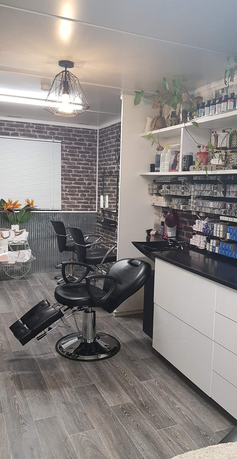 The Unique Strand Studio For Hair &Beauty | beauty salon | 9 Albury Ct, Boyanup WA 6237, Australia | 0438918354 OR +61 438 918 354