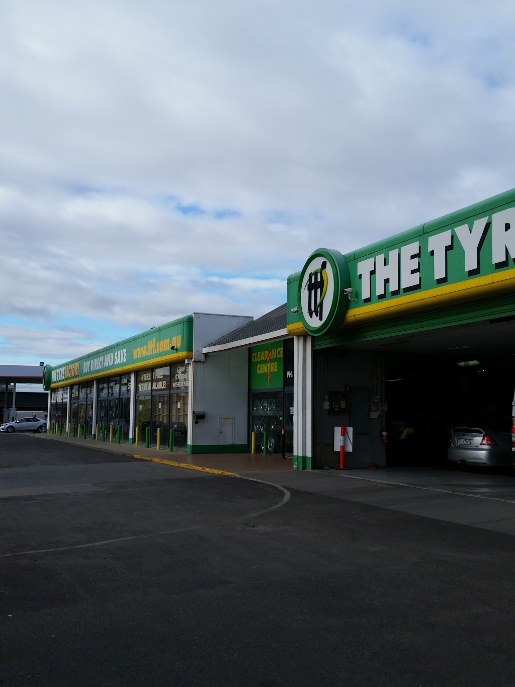 The Tyre Factory | car repair | 261-265 Ballarat Rd, Braybrook VIC 3019, Australia | 0393102020 OR +61 3 9310 2020