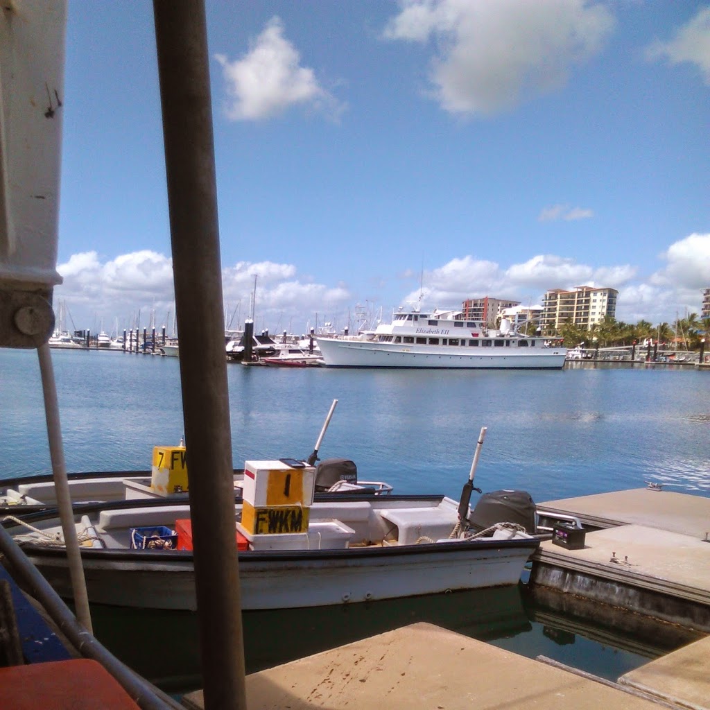 Sails Sports Bar | 50 Mulherin Dr, Mackay Harbour QLD 4740, Australia | Phone: (07) 4955 5788