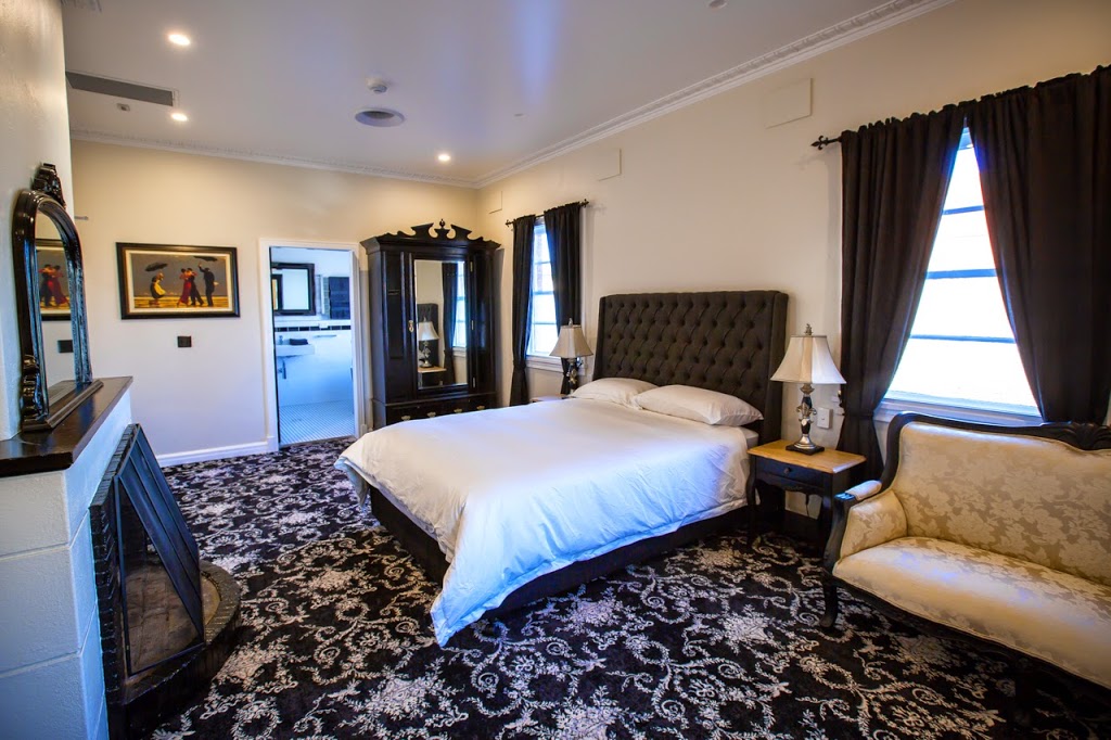 Commercial Boutique Hotel | 288 Rouse St, Tenterfield NSW 2372, Australia | Phone: (02) 6736 4870