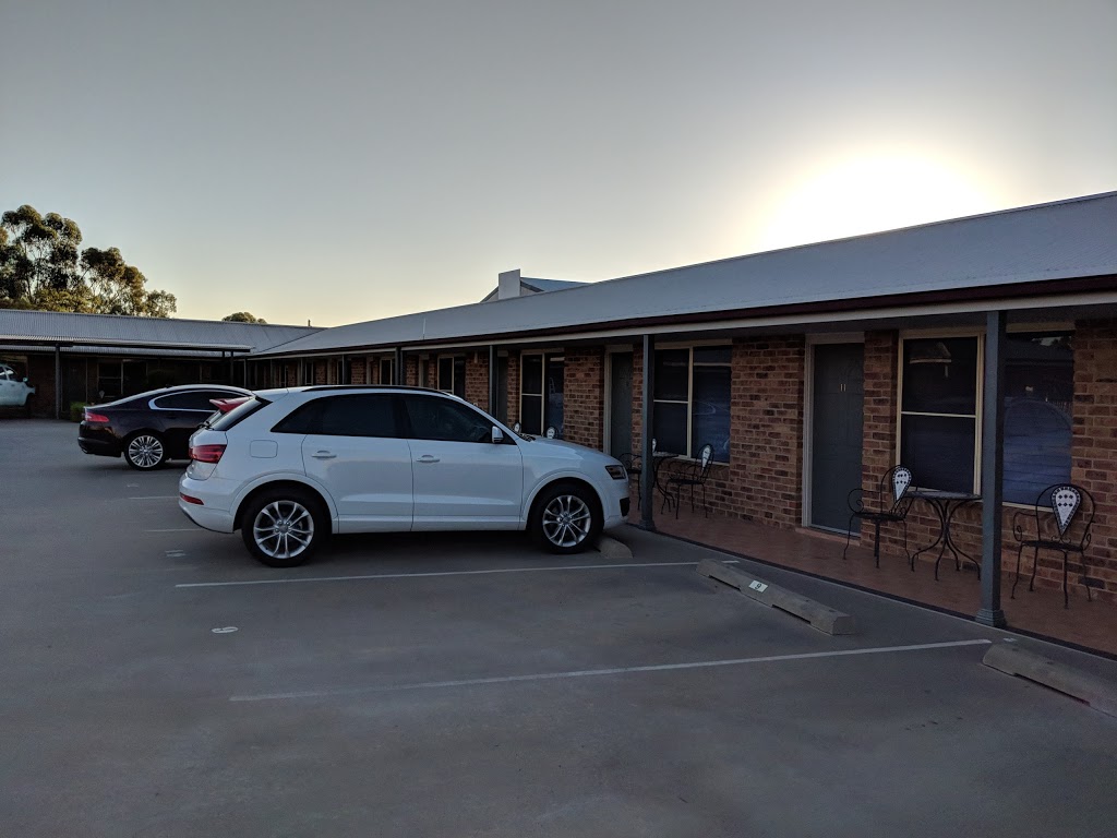 Southern Cross Motor Inn | 24 Maitland St, Narrabri NSW 2390, Australia | Phone: (02) 6792 3838