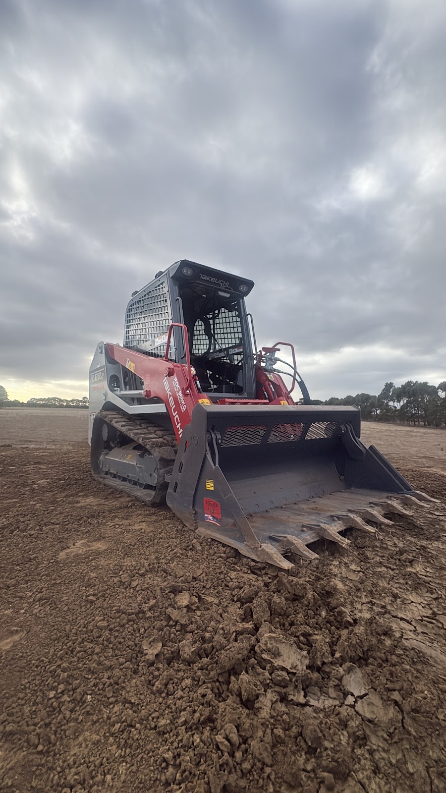LGK EARTHWORKS | 76 Willis St, Winchelsea VIC 3241, Australia | Phone: 0467 015 658