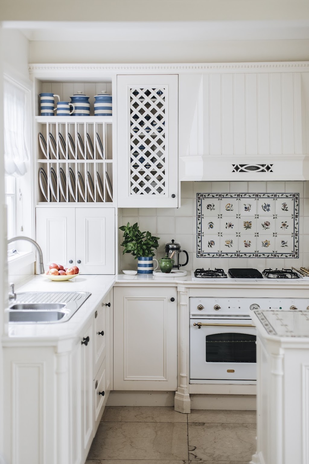 BM Interiors | Cynthea Rd, Palm Beach NSW 2108, Australia | Phone: 0400 889 536