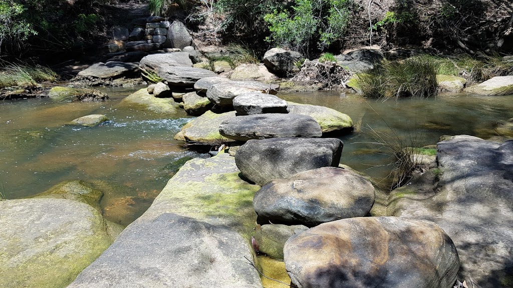 Stepping Stone Crossing | park | Middle Harbour Creek Track, St. Ives NSW 2075, Australia