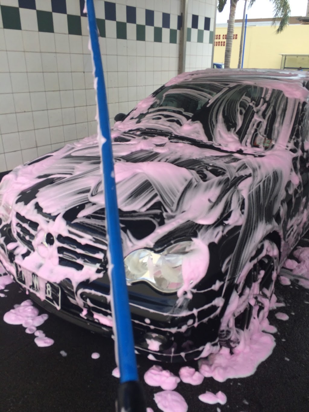 Magic Wash Self Service | car wash | 102-104 Holmes St, Brunswick VIC 3056, Australia | 0390169148 OR +61 3 9016 9148