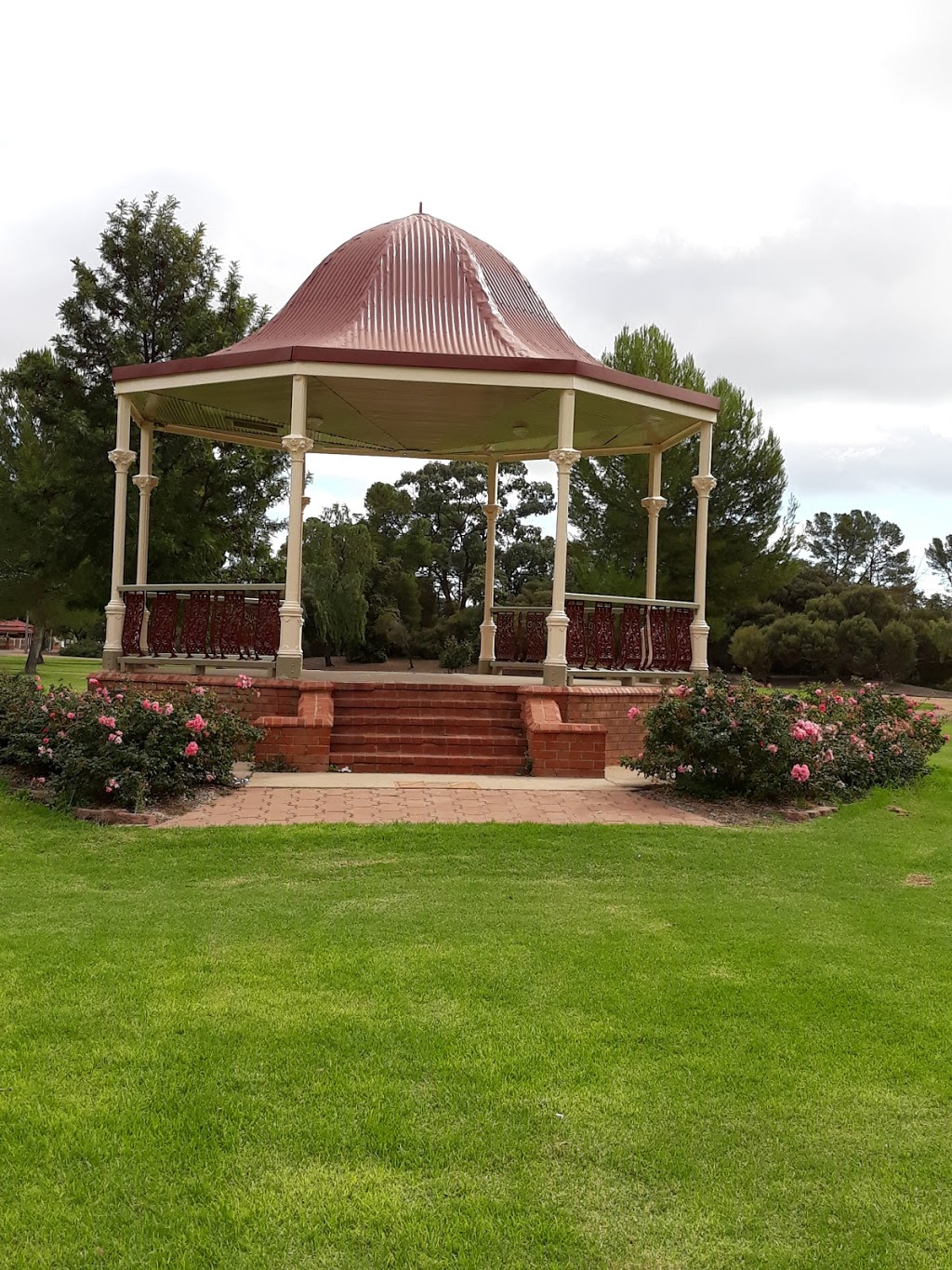 Memorial Park | park | Memorial Dr, Port Pirie West SA 5540, Australia | 0886338700 OR +61 8 8633 8700