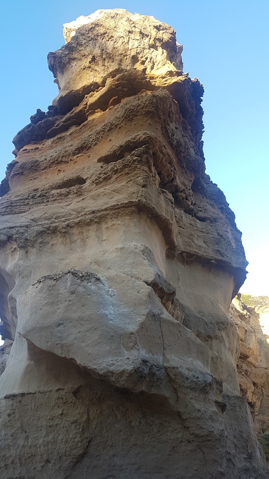 Limestone cave | park | Port Campbell VIC 3269, Australia
