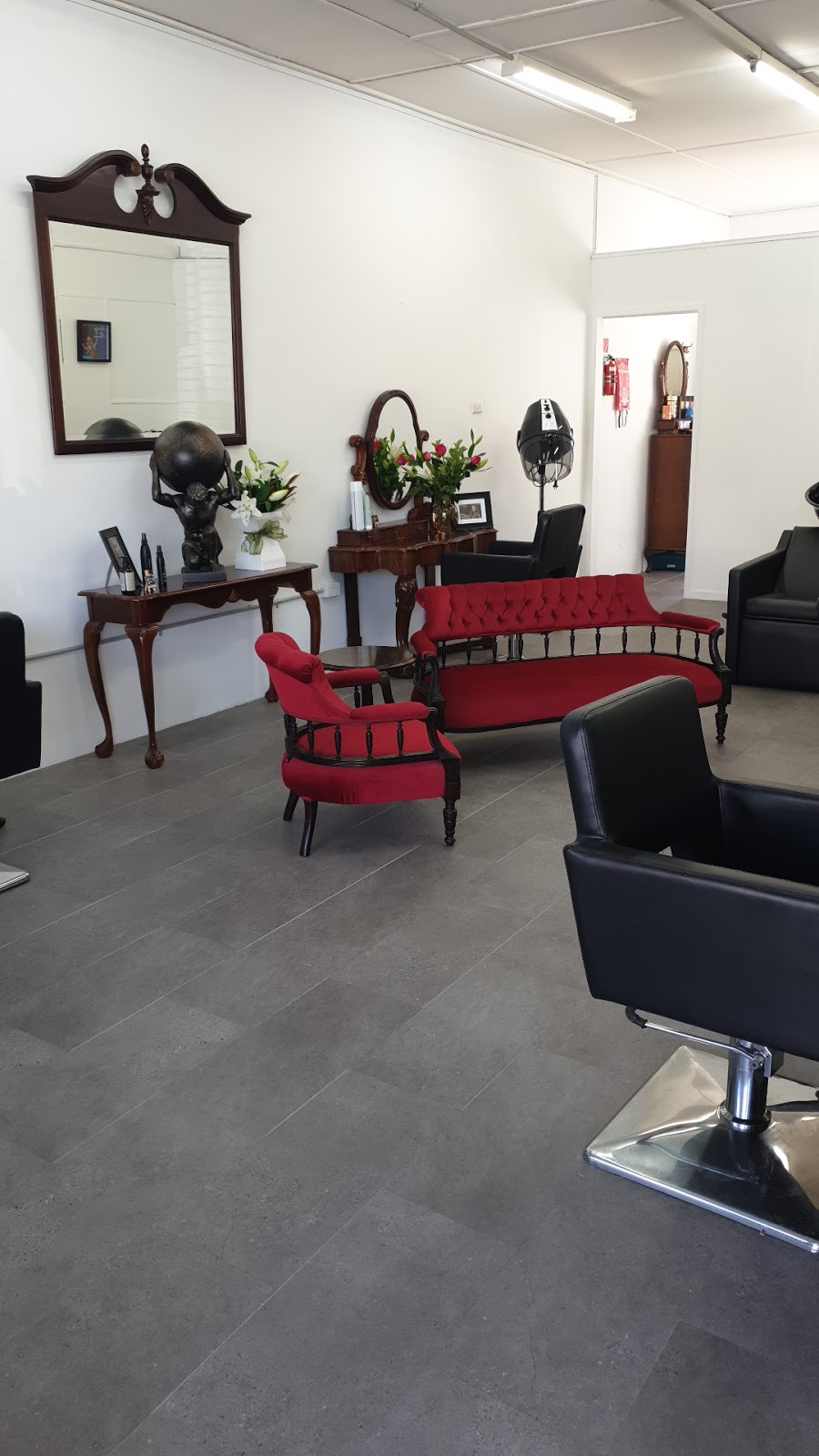 Pan Hair | hair care | 15a George St, Warilla NSW 2528, Australia | 0242972316 OR +61 2 4297 2316