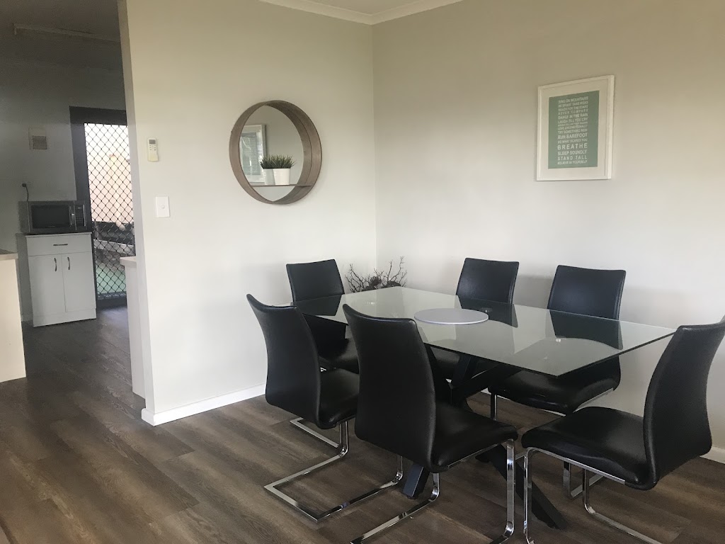 Bolshack47 Riverview Mannum short stay holiday rental | 47 River Ln, Mannum SA 5238, Australia | Phone: 0412 055 543