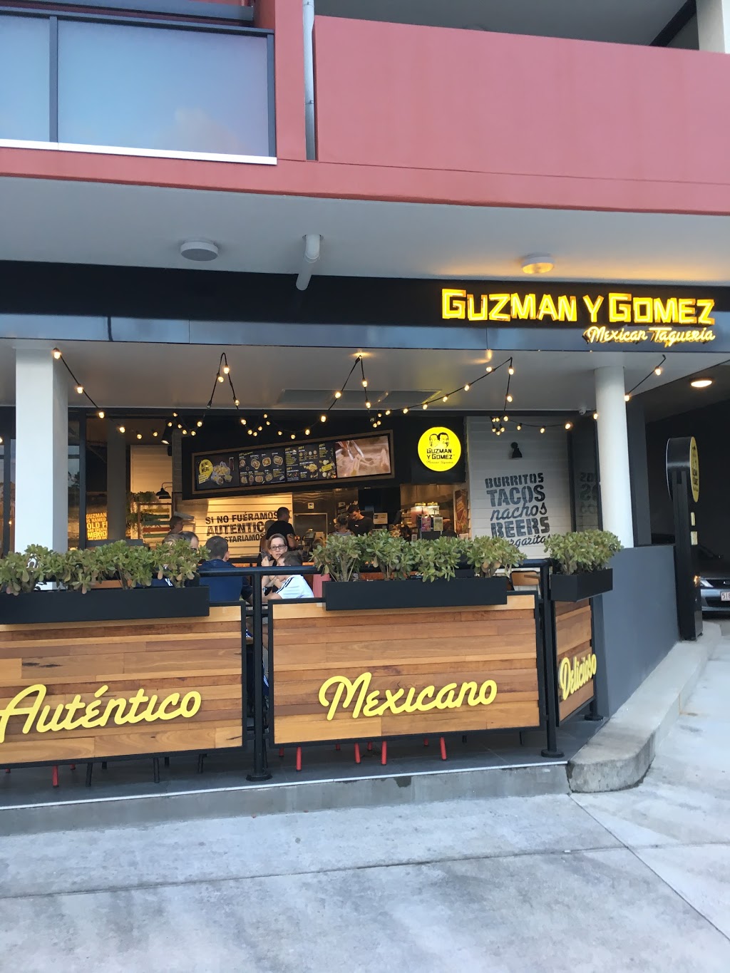 Guzman y Gomez | Shop 1/57 Old Northern Rd, Albany Creek QLD 4035, Australia | Phone: (07) 3188 1734