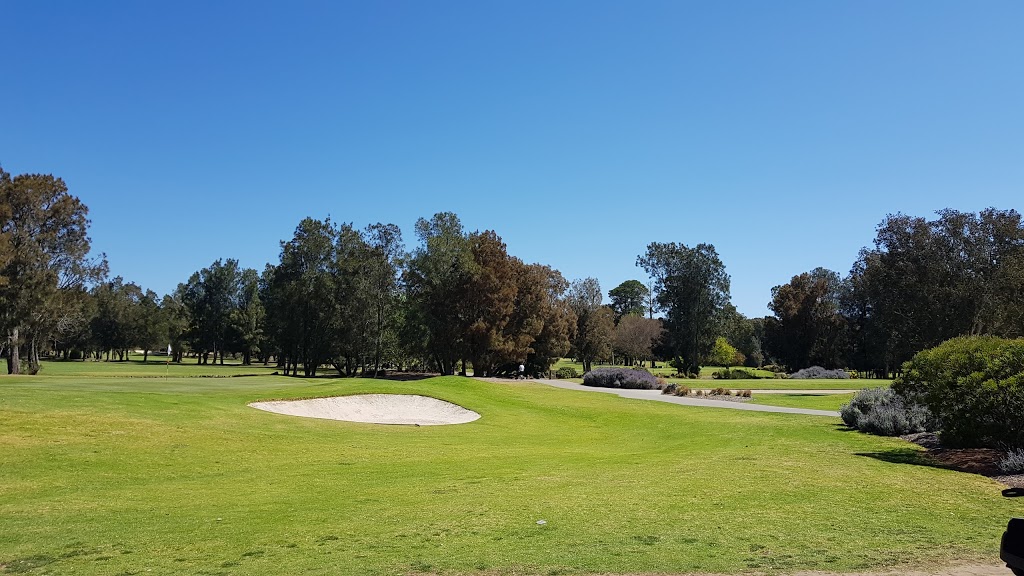 Crackajack Golf @ The Moorings Golf Course | 2152 George Bass Dr, Tomakin NSW 2537, Australia | Phone: (02) 4471 8800