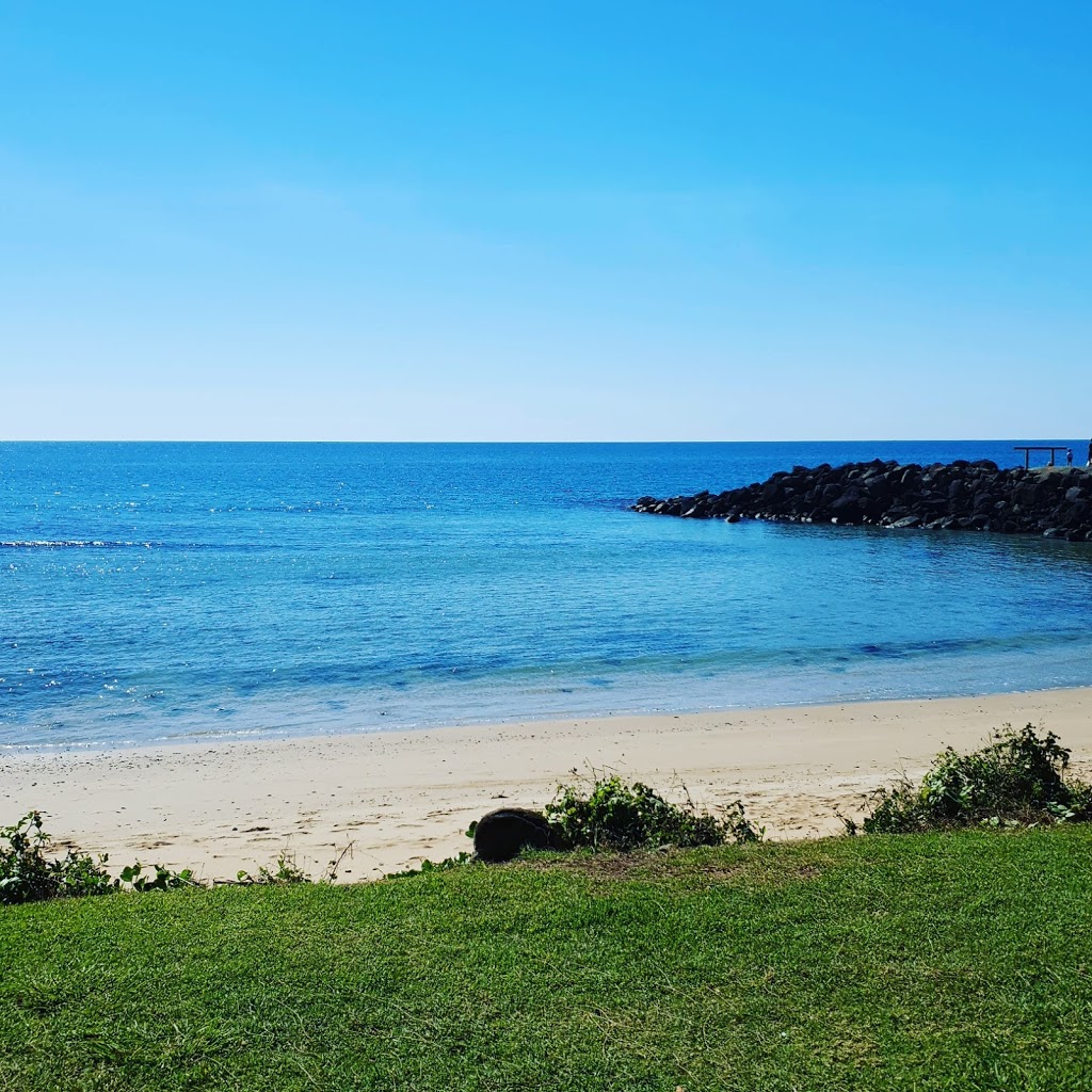 Bradlees Beachside Takeaway | 2/53 Esplanade, Bargara QLD 4670, Australia | Phone: (07) 4159 2183