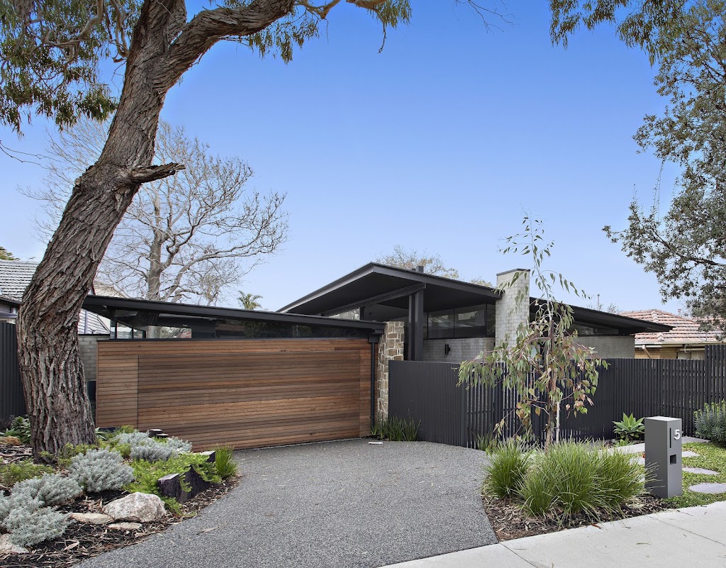 Beeton Architects |  | 609 Balcombe Rd, Black Rock VIC 3193, Australia | 0395897754 OR +61 3 9589 7754