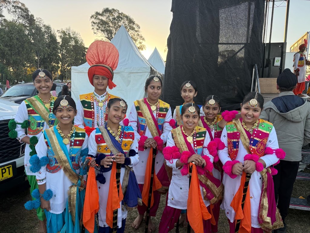 Raunakaan Bhangra Group | Emerald Hills Blvd, Leppington NSW 2179, Australia | Phone: 0491 129 056