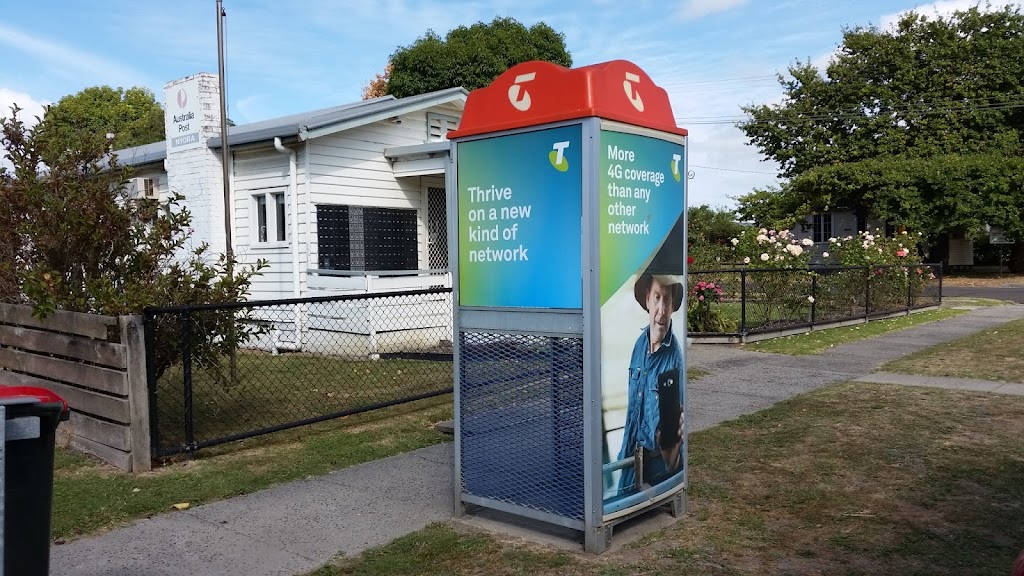 Telstra Payphone | 21 Mitchell St, Nyora VIC 3987, Australia | Phone: 1800 011 433