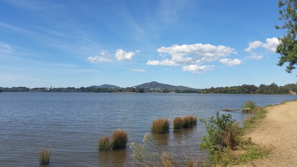 Yarralumla Bay Oval | park | Yarralumla ACT 2600, Australia