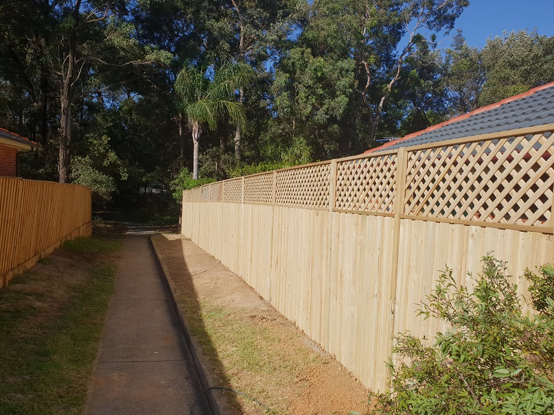 Daniels Fencing Solutions | 6a Ramsay Rd, Panania NSW 2213, Australia | Phone: 0452 070 075