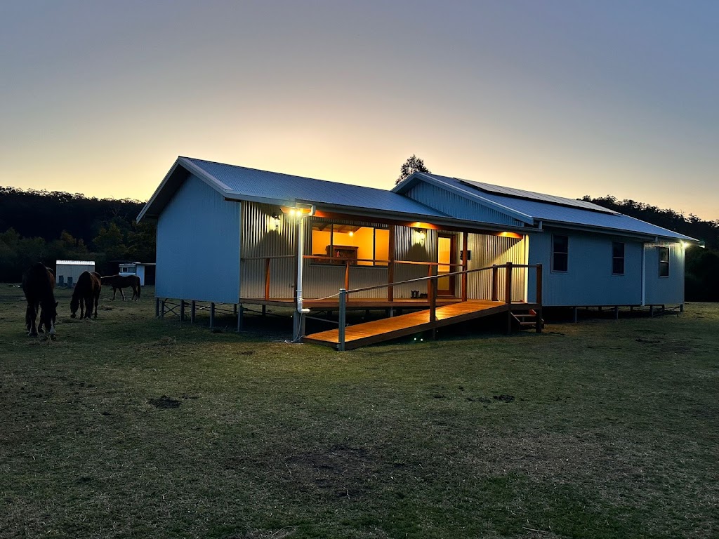 The Drovers Quarters Accommodation | 7054 Putty Rd, Howes Valley NSW 2330, Australia | Phone: 0403 414 640