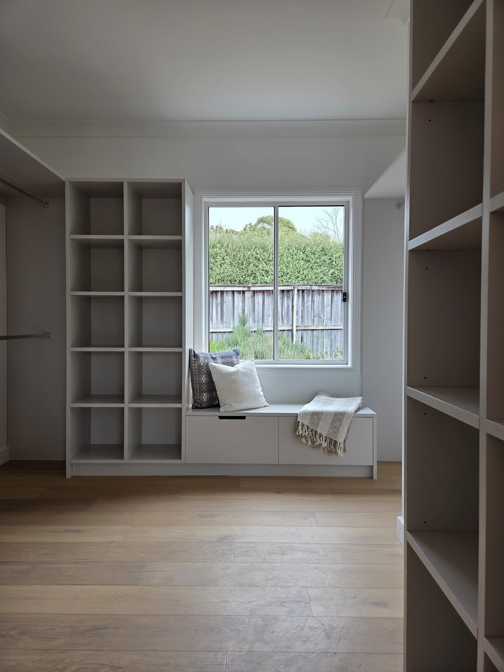 Cutting Edge Custom Cabinetry | 3 Idolwood Rdg, Bundanoon NSW 2578, Australia | Phone: 0488 603 123