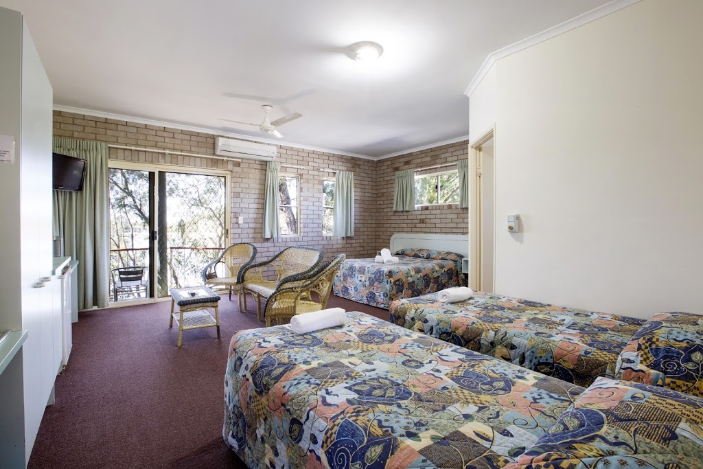 Waterfront Hotel | lodging | 2/46 David Low Way, Diddillibah QLD 4559, Australia | 0754582777 OR +61 7 5458 2777