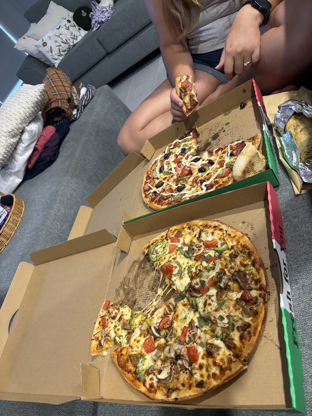 Aberdeen Pizza House The Best Taste | 2/172 New England Hwy, Aberdeen NSW 2333, Australia | Phone: (02) 6543 1350