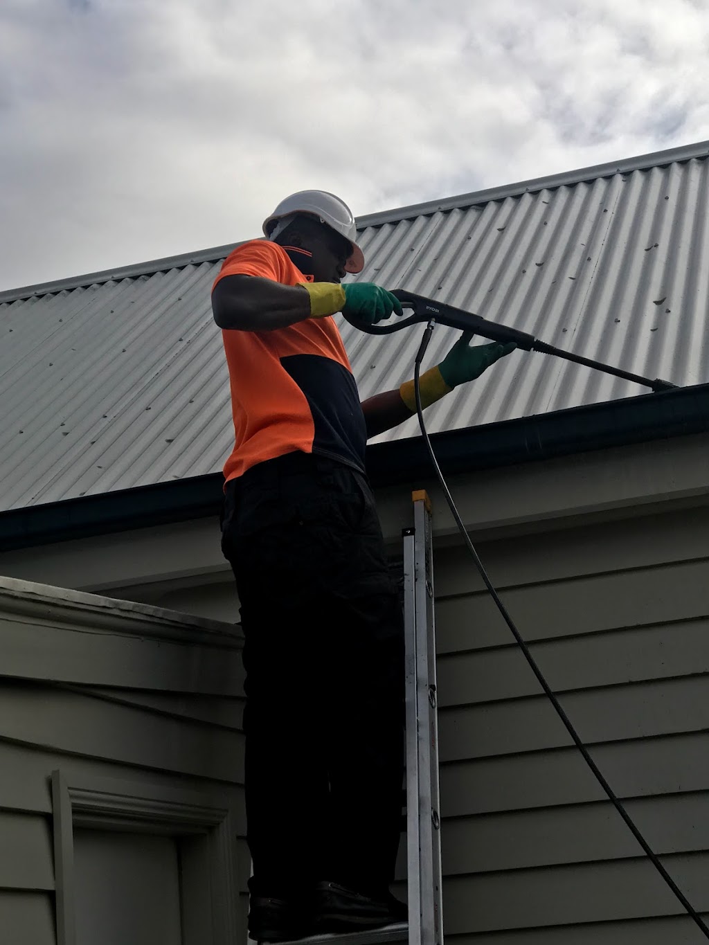 Vic Expert Cleaning | 93 Urban Dr, Williams Landing VIC 3027, Australia | Phone: 0403 696 469